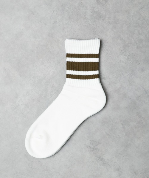 ARCHIVER(アーカイバ)の「【W】【it】【FE4】THREE LINE PILE SOCKS 日本製 スリーラインパイルソックス(ソックス/靴下・メンズ・ホワイト×レッド/ホワイト×グリーン/ホワイト×ブルー/ホワイト×ブラック/オレンジ系・MENS)」の2枚目の写真