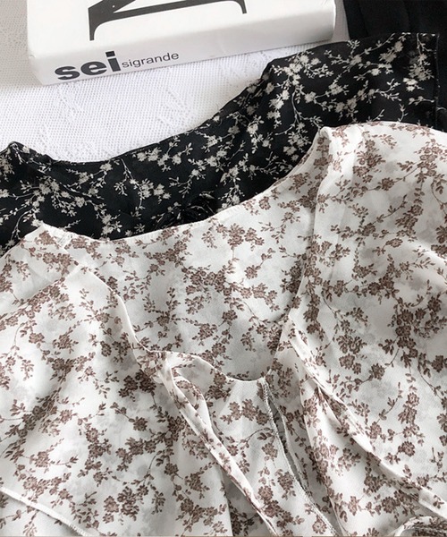 Felt-Maglietta(フェルトマリエッタ)の「小花柄フリルシアーブラウス(シャツ/ブラウス・レディース・ホワイト/ブラック/グリーン/ワインレッド・FREE)」の9枚目の写真