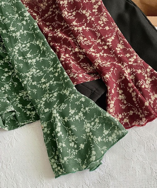 Felt-Maglietta(フェルトマリエッタ)の「小花柄フリルシアーブラウス(シャツ/ブラウス・レディース・ホワイト/ブラック/グリーン/ワインレッド・FREE)」の8枚目の写真