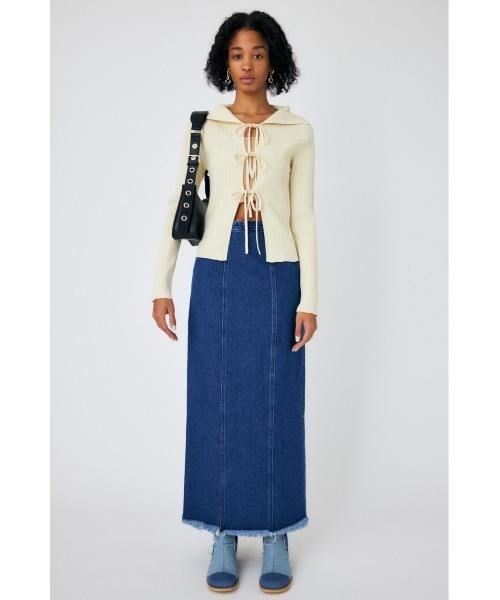 MOUSSY（マウジー）の「CUT OFF DENIM I LINE スカート（デニムスカート・レディース・ブルー/ブラック・2/0/1）」の4枚目の写真