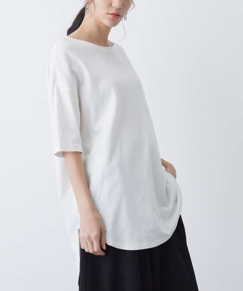 for/c(フォーシー)の「USAコットンラウンドヘムTシャツ【サスティナブル】(Tシャツ/カットソー・レディース・オリーブ/サックスブルー/ネイビー/ブルー/グレー/アイボリー/ラベンダー/ホワイト/ブラック/ベージュ/ホワイト×ブルー/ホワイト×ブラック・M/L/LL)」の1枚目の写真