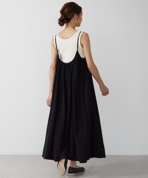 for/c（フォーシー）の「ボリュームフレアギャザーキャミワンピース【サスティナブル】（ワンピース・レディース・ホワイト/ブラック/モカ・S/L/LL/M）」の14枚目の写真
