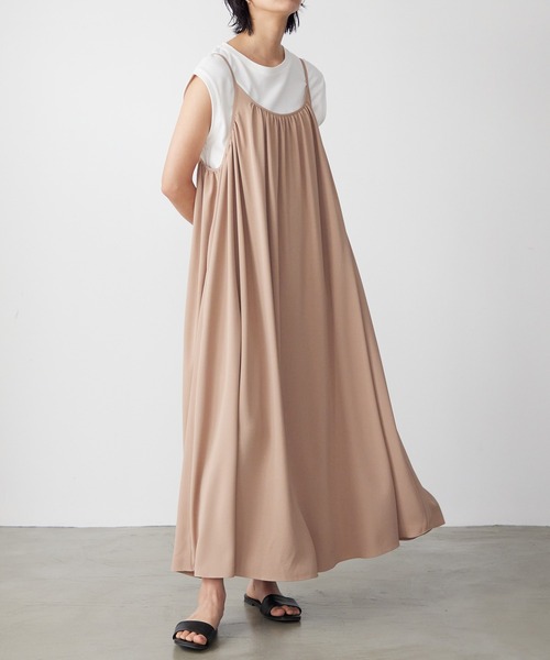 for/c（フォーシー）の「ボリュームフレアギャザーキャミワンピース【サスティナブル】（ワンピース・レディース・ホワイト/ブラック/モカ・S/L/LL/M）」の8枚目の写真