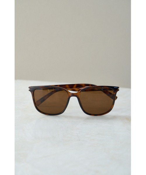 AZUL by moussy(アズールバイマウジー)の「BASIC WELLINGTON EYEWEAR/ベーシックウェリントンアイウェア(サングラス・レディース・ブラック/ブラウン・FREE)」の1枚目の写真