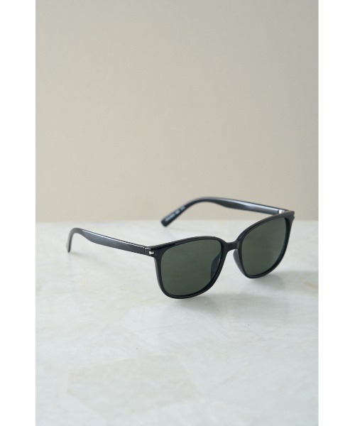 AZUL by moussy(アズールバイマウジー)の「BASIC WELLINGTON EYEWEAR/ベーシックウェリントンアイウェア(サングラス・レディース・ブラック/ブラウン・FREE)」の6枚目の写真