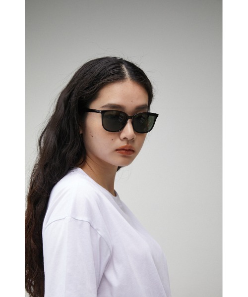 AZUL by moussy(アズールバイマウジー)の「BASIC WELLINGTON EYEWEAR/ベーシックウェリントンアイウェア(サングラス・レディース・ブラック/ブラウン・FREE)」の12枚目の写真