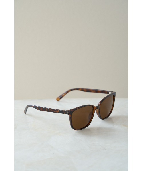 AZUL by moussy(アズールバイマウジー)の「BASIC WELLINGTON EYEWEAR/ベーシックウェリントンアイウェア(サングラス・レディース・ブラック/ブラウン・FREE)」の13枚目の写真