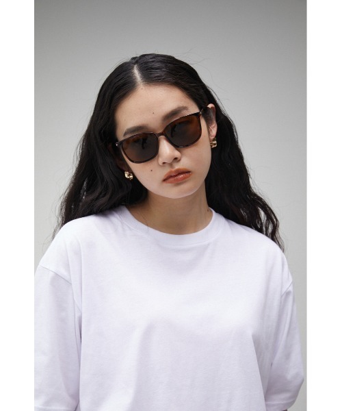 AZUL by moussy(アズールバイマウジー)の「BASIC WELLINGTON EYEWEAR/ベーシックウェリントンアイウェア(サングラス・レディース・ブラック/ブラウン・FREE)」の18枚目の写真