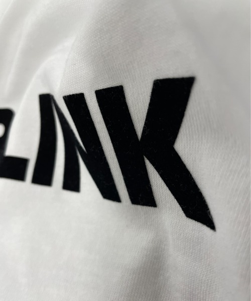 ANGIE（アンジー）の「フロッキープリント / 箔 メタリック プリント ロゴTシャツ（半袖）（Tシャツ/カットソー・レディース・ナチュラル/ホワイト×ブルー/ホワイト×ブラック/ネイビー/チャコールグレー/ブラック系その他/ブラック/グレー系その他/ホワイト系1/ホワイト系2/ホワイト系その他/ベージュ系その他/ホワイト系その他5/ブラック系2/ブラック系1・MEDIUM/LARGE/SMALL）」の20枚目の写真