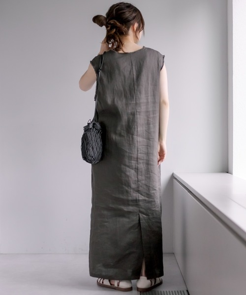 PUAL CE CIN(ピュアルセシン)の「麻キャンバスキーネックワンピース(ワンピース・レディース・チャコールグレー/ナチュラル・FREE)」の21枚目の写真