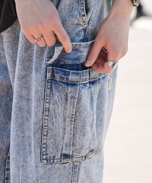 WEGO(ウィゴー)の「WEGO/デニムカーゴパンツ(カーゴパンツ・メンズ・スカイブルー/ブラック・MEDIUM/LARGE)」の6枚目の写真