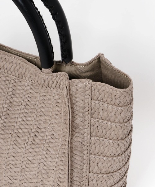 URBAN RESEARCH DOORS(アーバンリサーチドアーズ)の「ソフトハンドルカゴバッグ(トートバッグ・レディース・ベージュ系その他/ブラック/ベージュ・-)」の16枚目の写真
