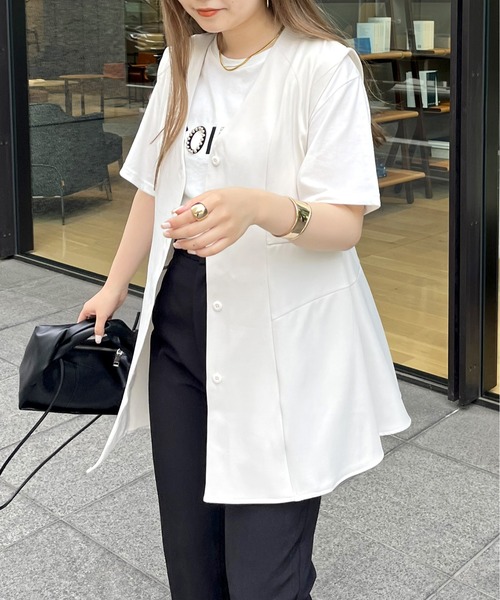 prose verse(プロズヴェール)の「Vネックペプラムジレ(ベスト・レディース・ブラック/アイボリー・フリ-)」の8枚目の写真