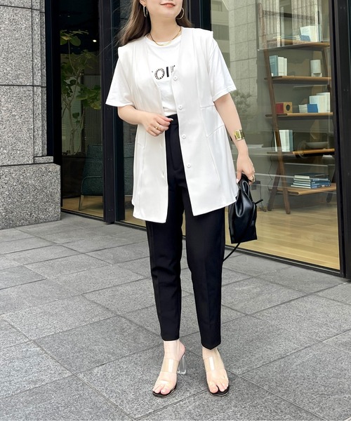 prose verse(プロズヴェール)の「Vネックペプラムジレ(ベスト・レディース・ブラック/アイボリー・フリ-)」の12枚目の写真