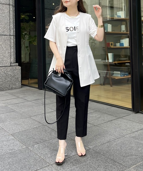 prose verse(プロズヴェール)の「Vネックペプラムジレ(ベスト・レディース・ブラック/アイボリー・フリ-)」の13枚目の写真