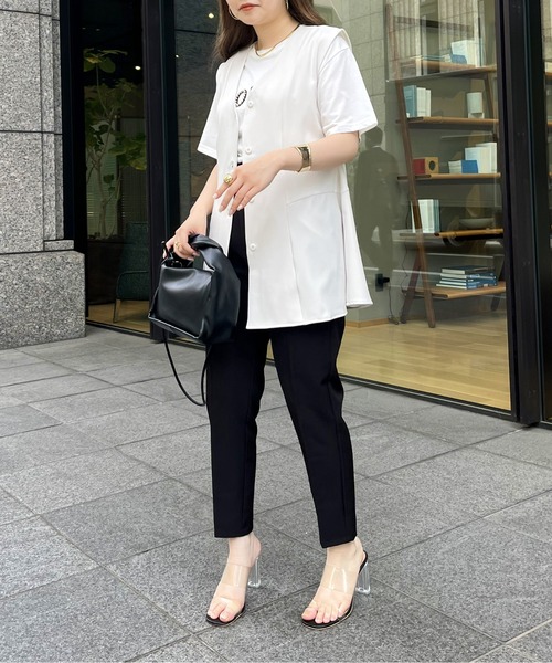 prose verse(プロズヴェール)の「Vネックペプラムジレ(ベスト・レディース・ブラック/アイボリー・フリ-)」の15枚目の写真