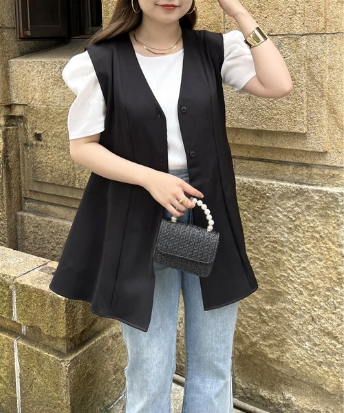 prose verse(プロズヴェール)の「Vネックペプラムジレ(ベスト・レディース・ブラック/アイボリー・フリ-)」の17枚目の写真