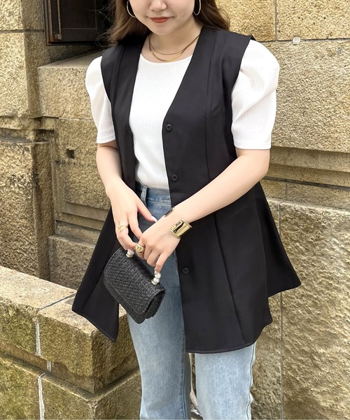 prose verse(プロズヴェール)の「Vネックペプラムジレ(ベスト・レディース・ブラック/アイボリー・フリ-)」の21枚目の写真