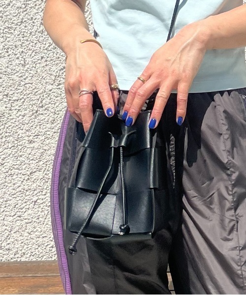 【1年8組ヒラさん専用】JISTORY レザー 編み込み ワンショルダー A4 1年8組ヒラさん専用】JISTORY レザー 編み込み ワンショルダー A4