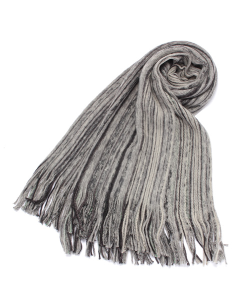 BEAMS（ビームス）の「BEAMS / ラッセル編み マフラー（マフラー・メンズ・グレー/チャコールグレー/ブラック/レッド/ワイン・ONE SIZE）」の3枚目の写真