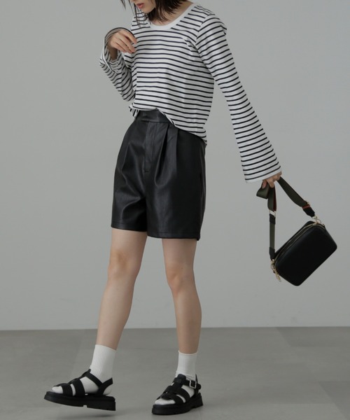 FREE'S MART（フリーズマート）の「◆【低身長サイズ/Sシリーズ対応】合皮ショートパンツ（その他パンツ・レディース・ブラック・X-SMALL/SMALL/MEDIUM）」の4枚目の写真