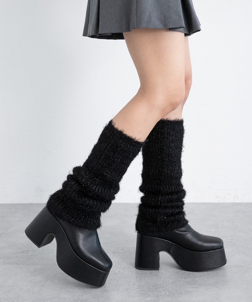 PAGEBOY（ページボーイ）の「フェザーレッグウォーマー（レッグウォーマー・レディース・ブラック/ホワイト・FREE）」の2枚目の写真