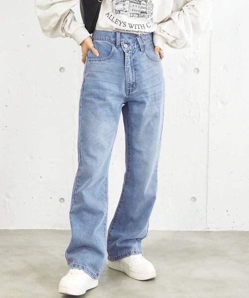 tiptop（ティップトップ）の「【2サイズ展開】脇フリンジアシメウェストセミフレアデニム（デニムパンツ・レディース・ブラック/ブルー・S/M）」の8枚目の写真