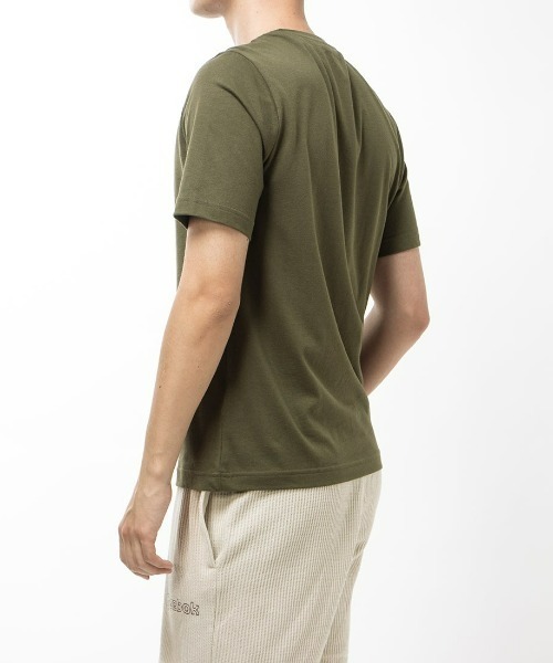 Reebok(リーボック)の「モダン カモ Tシャツ / RI Modern Camo T-Shirt(Tシャツ/カットソー・メンズ・ホワイト/ブラック/ブルー/アーミー・LARGE/MEDIUM/SMALL/XX-LARGE/X-LARGE/X-SMALL)」の17枚目の写真