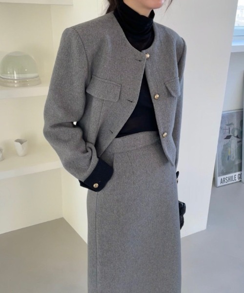 N.s（エヌドットエス）の「ショートジャケット＋ロングスカート