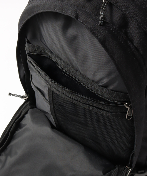 thisisneverthat(ディスイズネバーザット)の「【thisisneverthat / ディスイズネバーザット】INTL-Logo Backpack 30(バックパック/リュック・メンズ・ブラック・FREE)」の11枚目の写真