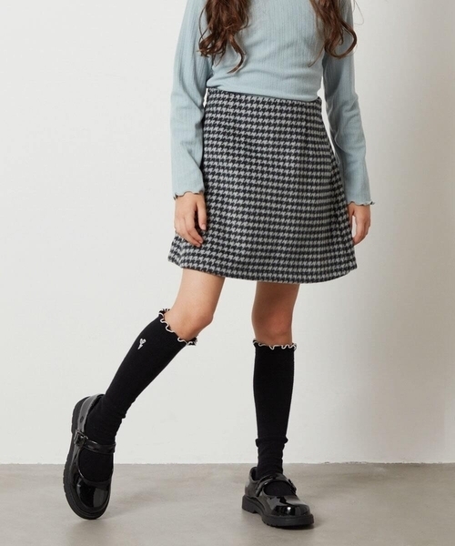 a.v.v（アーヴェヴェ）の「[140-150]【セットアップ対応】シャギーチェック台形スカート（スカート・キッズ・ライトグレー/ブラック・140/150）」の17枚目の写真