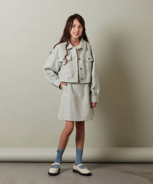 a.v.v（アーヴェヴェ）の「[140-150]【セットアップ対応】シャギーチェック台形スカート（スカート・キッズ・ライトグレー/ブラック・140/150）」の8枚目の写真