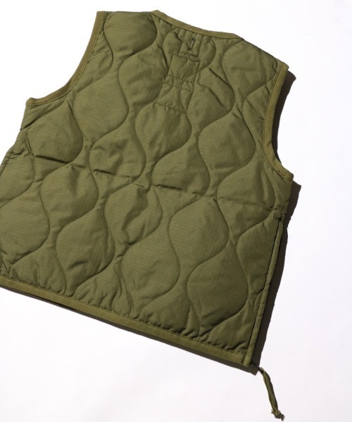 TAION(タイオン)の「TAION/タイオン "KIDS" MILITARY ZIP VNECK DOWN VEST (TAION-K001ZML-1) キッズ ミリタリー Vネックジップ ダウンベスト(ダウンジャケット/コート・キッズ・ベージュ/ブラック/オリーブ・120cm/140cm/130cm/150cm)」の12枚目の写真