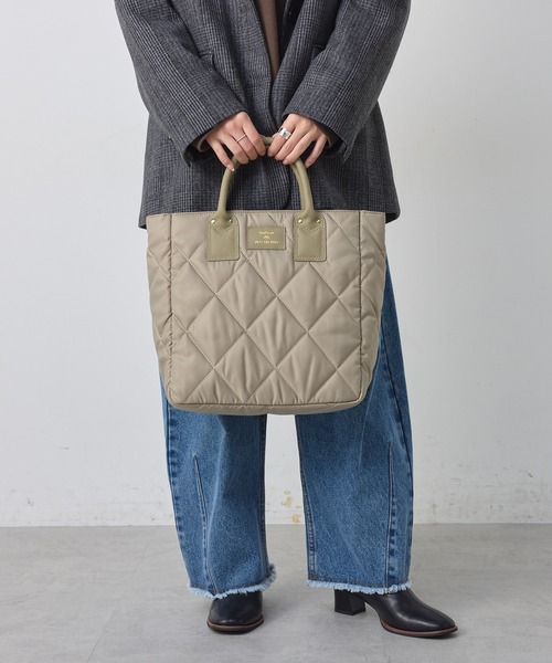 PUAL CE CIN(ピュアルセシン)の「キルティング2WAYトートBAG(トートバッグ・レディース・ブラック/グレイッシュベージュ・FREE)」の3枚目の写真