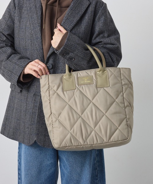 PUAL CE CIN(ピュアルセシン)の「キルティング2WAYトートBAG(トートバッグ・レディース・ブラック/グレイッシュベージュ・FREE)」の4枚目の写真