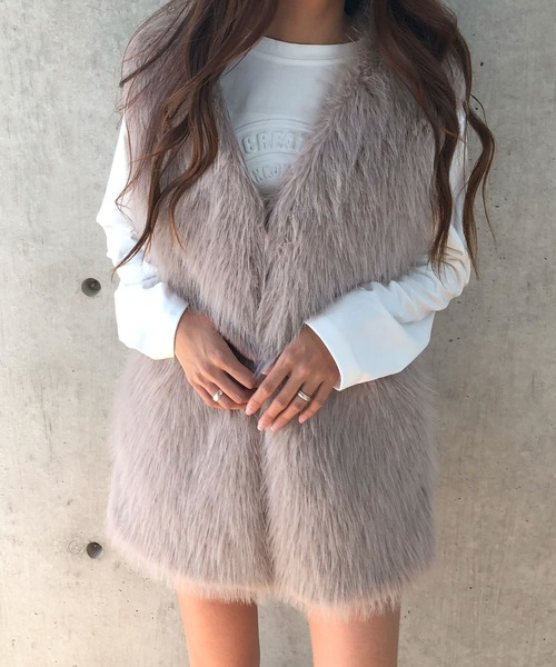 GLAMOROUS JANE（グラマラスジェーン）の「もこもこファーベスト  