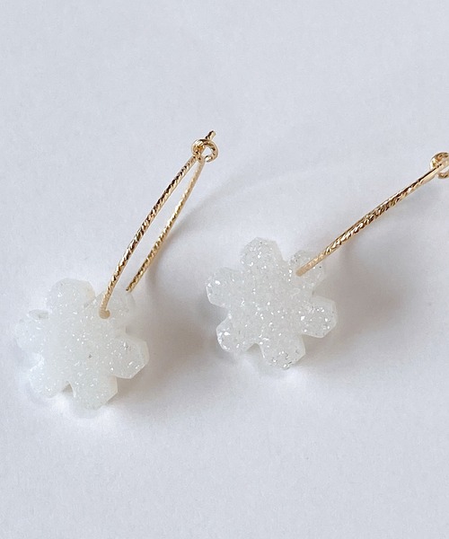 CERCA(チェルカ)の「RIYU/天然石の雪の結晶きらきらフープピアス(ピアス(両耳用)・レディース・その他1/その他2・FREE)」の3枚目の写真
