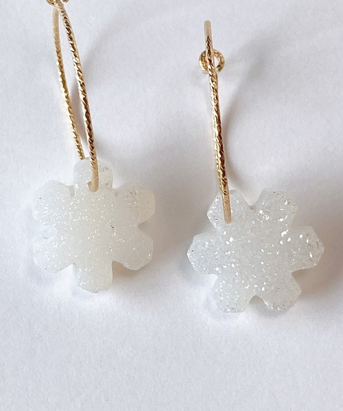 CERCA(チェルカ)の「RIYU/天然石の雪の結晶きらきらフープピアス(ピアス(両耳用)・レディース・その他1/その他2・FREE)」の4枚目の写真