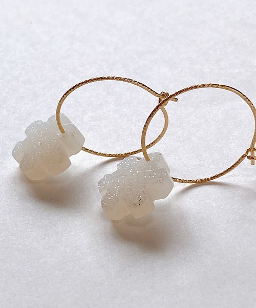CERCA(チェルカ)の「RIYU/天然石の雪の結晶きらきらフープピアス(ピアス(両耳用)・レディース・その他1/その他2・FREE)」の12枚目の写真
