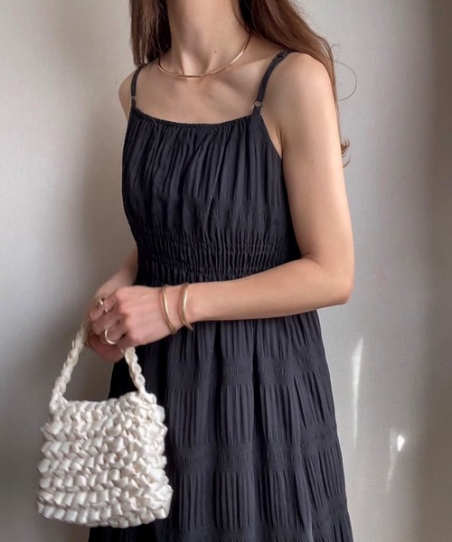 FILLOU（FILLOU）の「マジョルカシャーリングキャミワンピース（ワンピース・レディース・アイボリー/ブラック/オフホワイト・X-LARGE/LARGE/MEDIUM）」の4枚目の写真