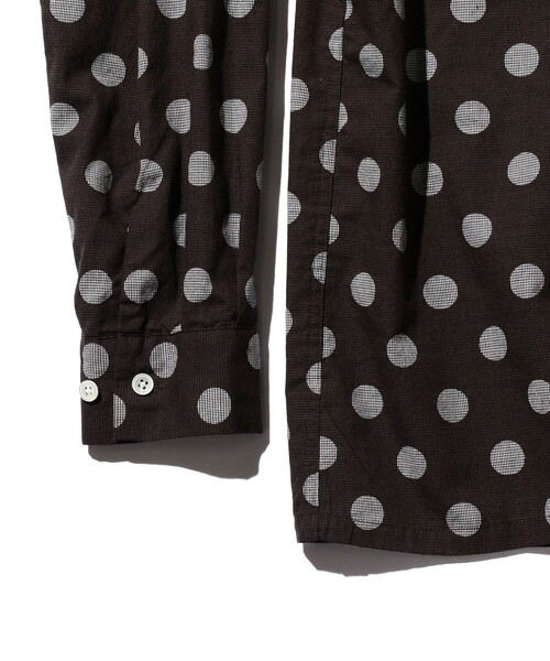 BEAMS PLUS（ビームスプラス）の「オーバー プリント オープンカラー シャツ（シャツ/ブラウス・メンズ・ブラウン/ネイビー・S/M/L/XL）」の5枚目の写真