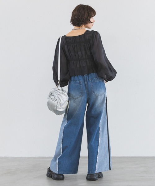 PAGEBOY（ページボーイ）の「レースアップシャーリングブラウス