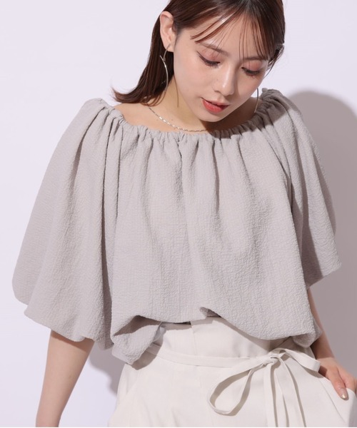 Mystrada（マイストラーダ）の「タックオフショルブラウス