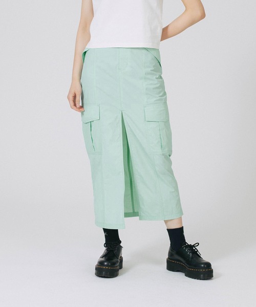 X-girl（エックスガール）の「LIGHTWEIGHT CARGO SKIRT（スカート・レディース・ブラック/ライトグリーン/ライトグレー・S/M）」の3枚目の写真