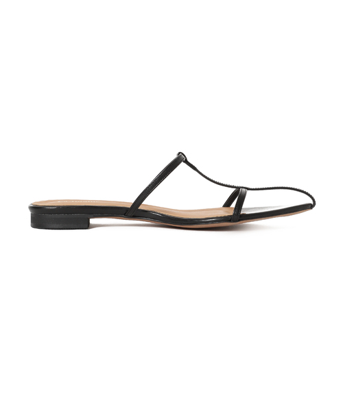 La TOTALITE（ラトータリテ）の「La Totalite クロスストラップフラットサンダル（サンダル・レディース・ブラック/レッド/ゴールド・36/37/38）」の13枚目の写真