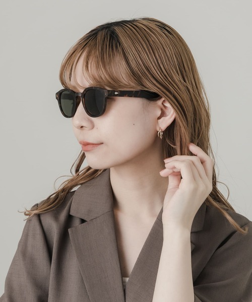 SMELLY（スメリー）の「ウェリントンマットサングラス（サングラス・レディース・ブラック/ブラウン・-）」の7枚目の写真