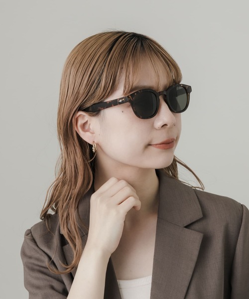 SMELLY（スメリー）の「ウェリントンマットサングラス（サングラス・レディース・ブラック/ブラウン・-）」の6枚目の写真