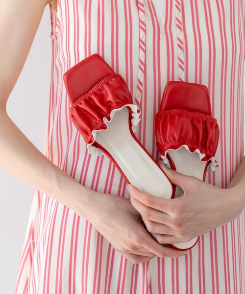 Launa lea（ラウナレア）の「ギャザーミュールサンダル(0566)（サンダル・レディース・レッド/ライトベージュ/ブラック/ホワイト・L/M/LL/S）」の4枚目の写真