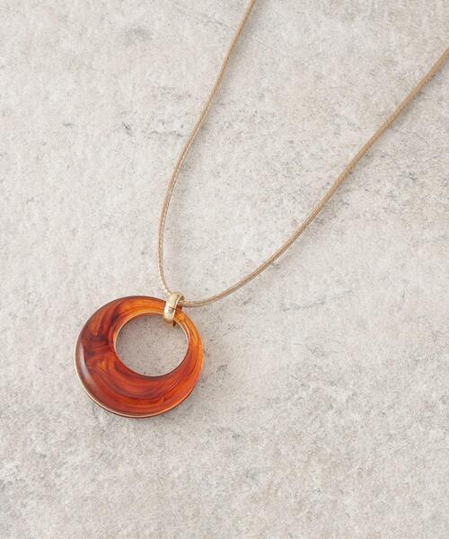 SHOO・LA・RUE（シューラルー）の「◆ぷっくり月の輪紐ネックレス（ネックレス・レディース・ライトブルー/ブラウン系/イエロー系その他/キャメル/オレンジ/グレー・00）」の4枚目の写真