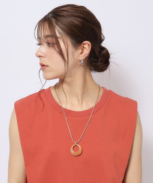 SHOO・LA・RUE（シューラルー）の「◆ぷっくり月の輪紐ネックレス（ネックレス・レディース・ライトブルー/ブラウン系/イエロー系その他/キャメル/オレンジ/グレー・00）」の11枚目の写真